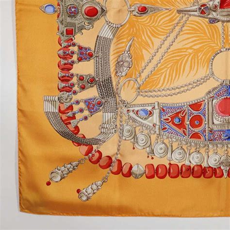 carre di hermes come si usa|hermes scarf signature.